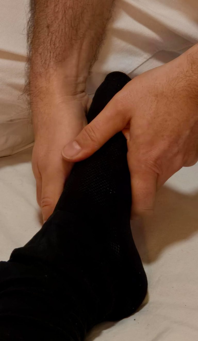 Shiatsu-Fußbehandlung in der Shiatsu Quelle Kosciolowicz, Berlin – achtsame Berührung für Entspannung und Energiefluss.